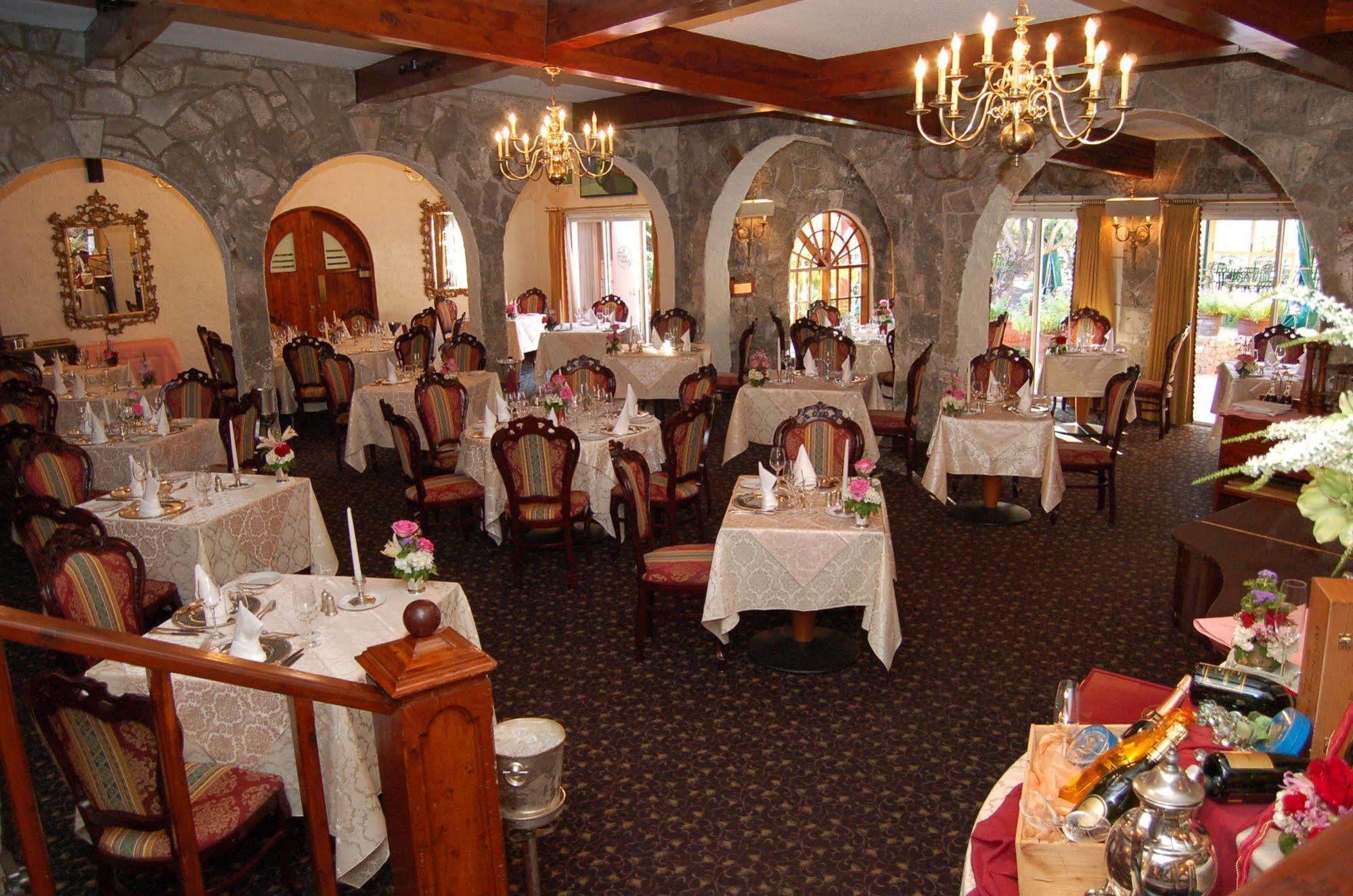 Fourways Inn Mount Pleasant Exterior foto